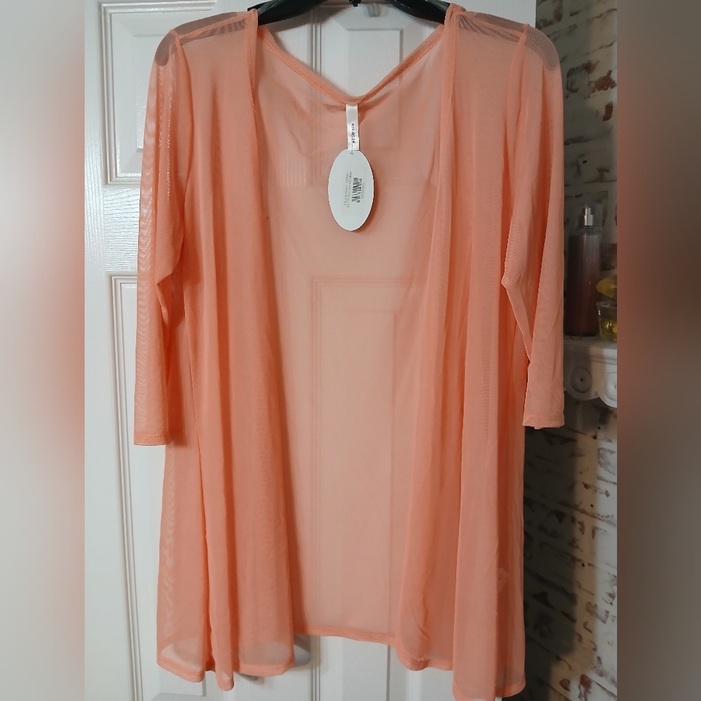 Emetla Sheer Callie Kimono